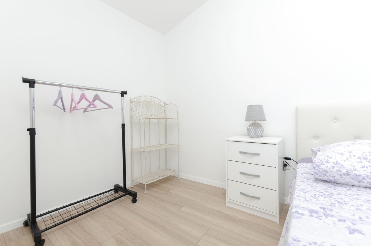 Apartments Dasa Примоштен Экстерьер фото